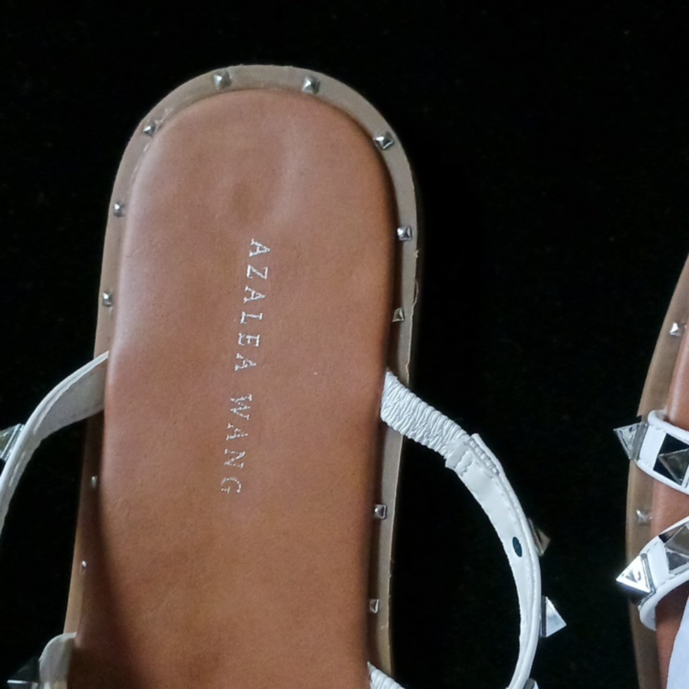 Xfer-Callie Lives: Azalea Wang White Studded Sandals sz 8 - Picture 4 of 6